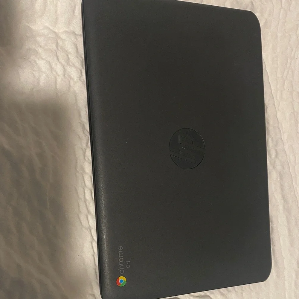 HP Black Laptop with Sleek Design